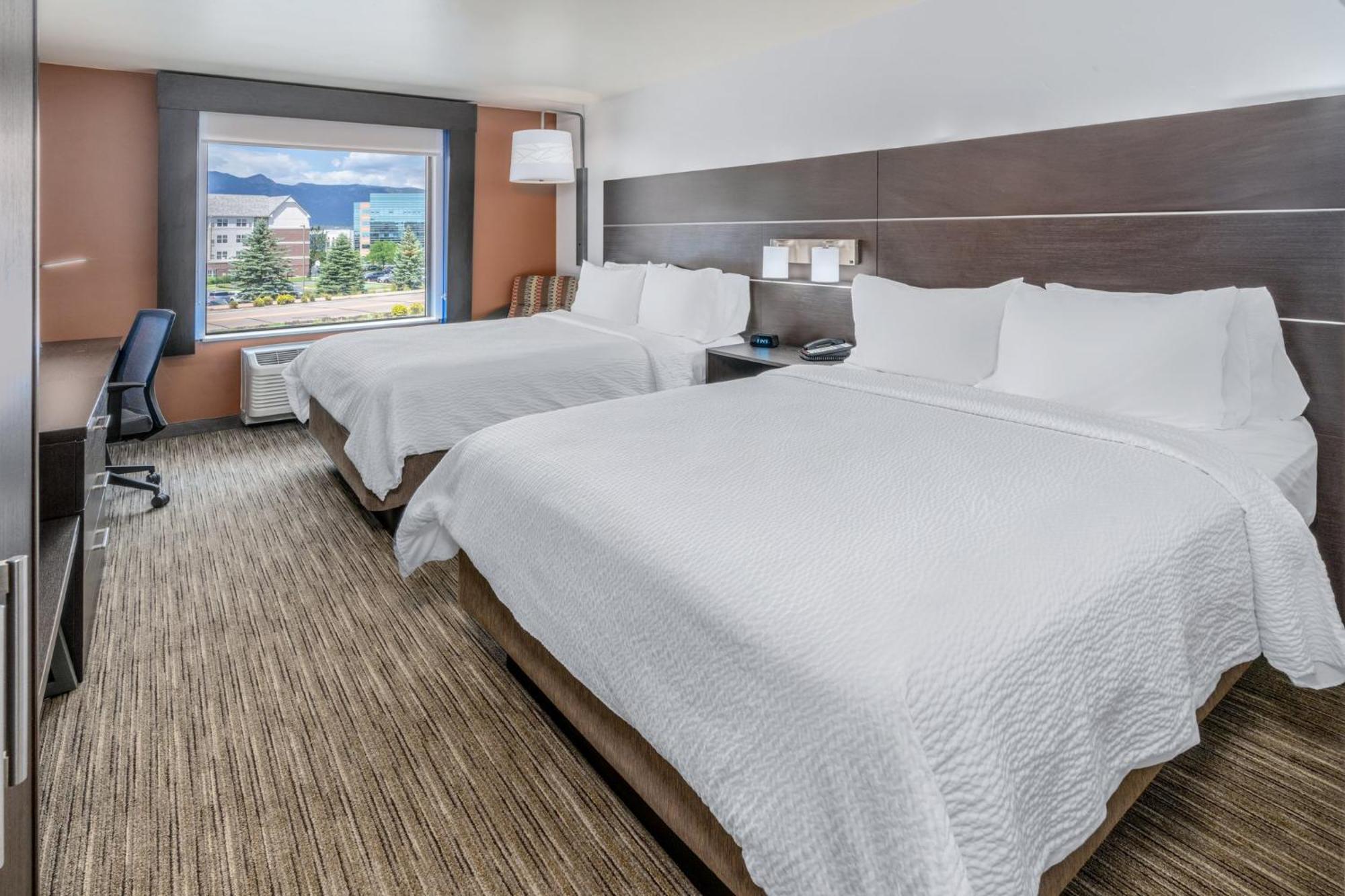 Holiday Inn Express & Suites - Colorado Springs Afa Northgate By Ihg Dış mekan fotoğraf