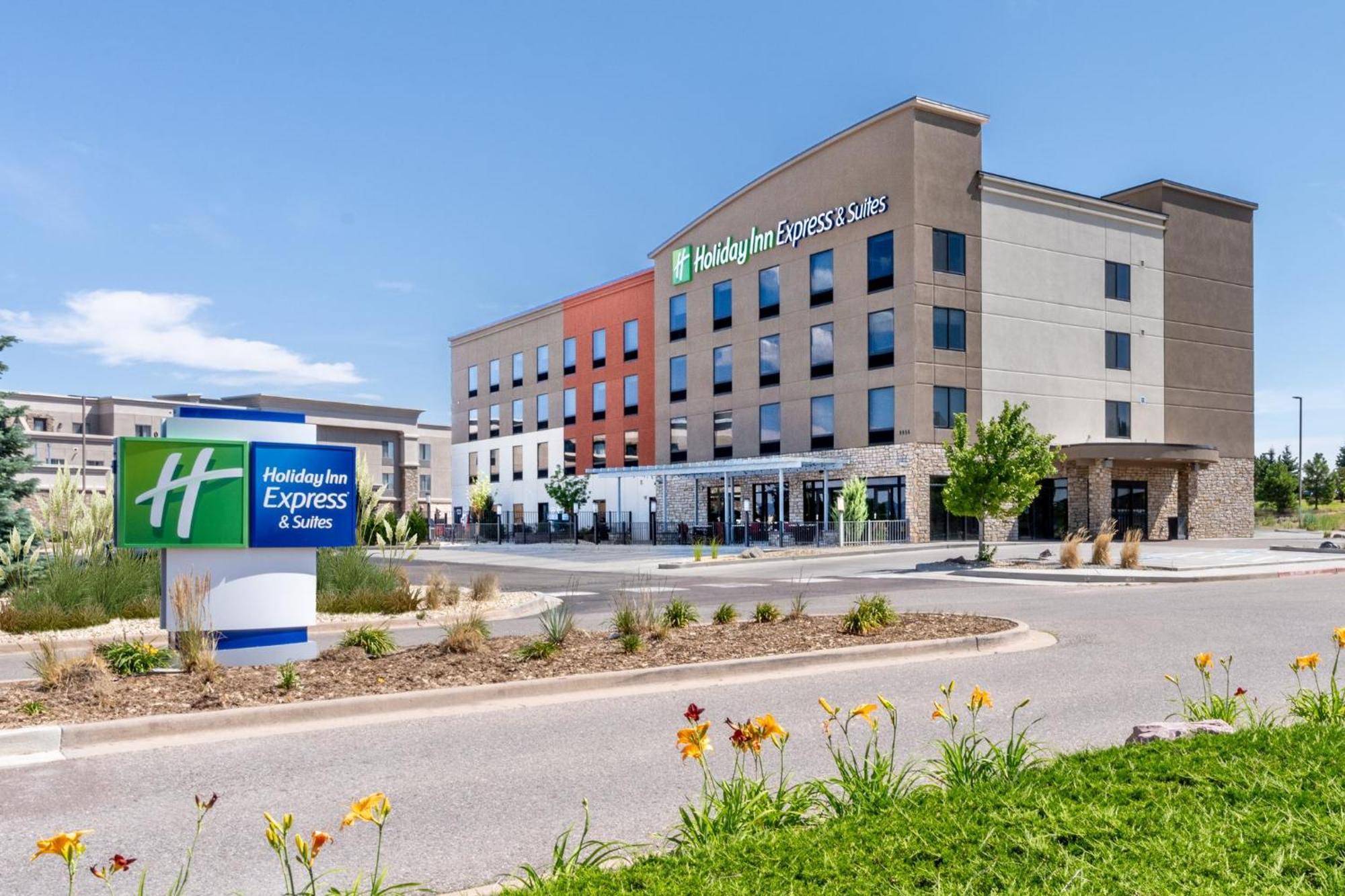 Holiday Inn Express & Suites - Colorado Springs Afa Northgate By Ihg Dış mekan fotoğraf