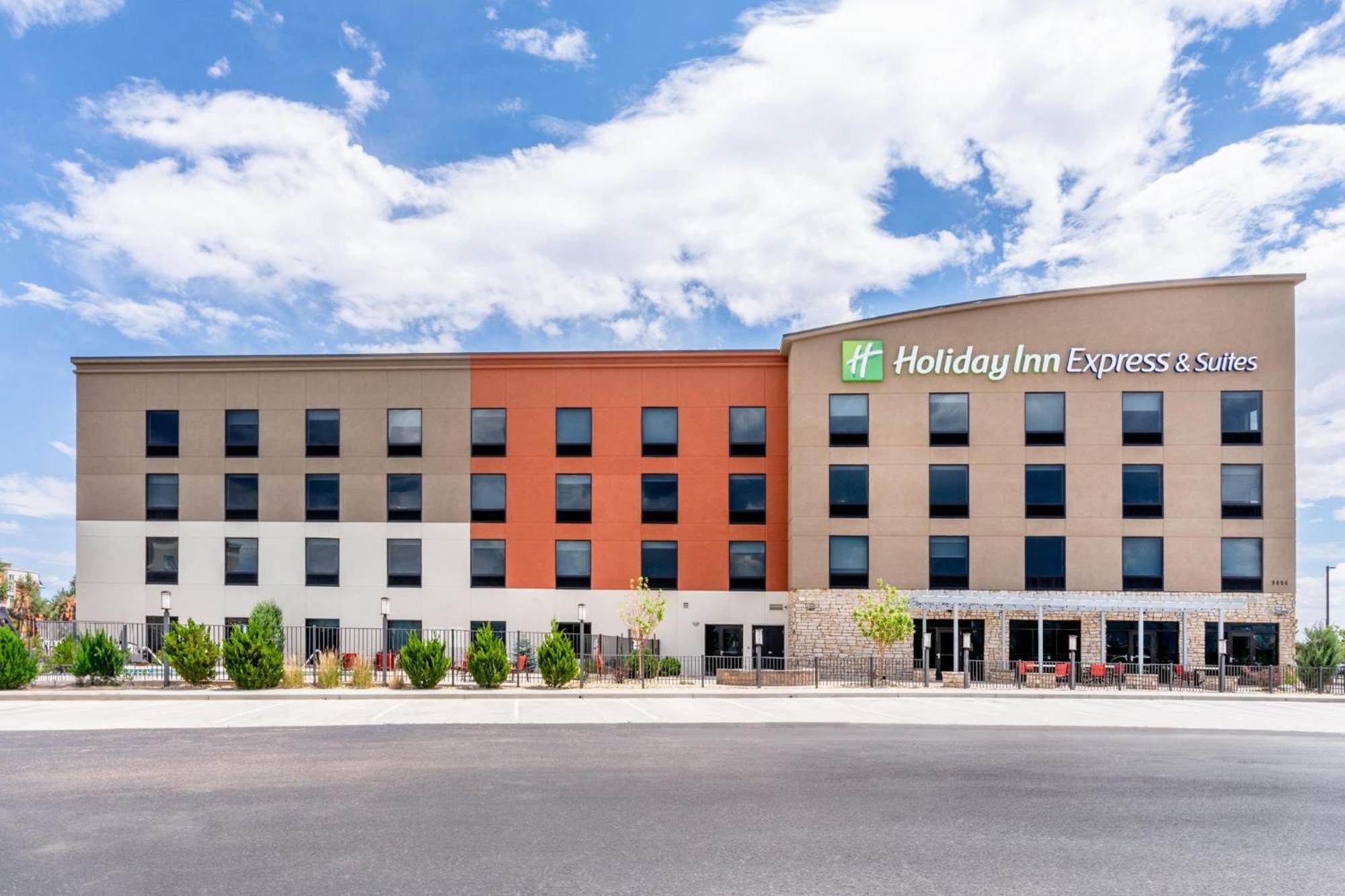 Holiday Inn Express & Suites - Colorado Springs Afa Northgate By Ihg Dış mekan fotoğraf