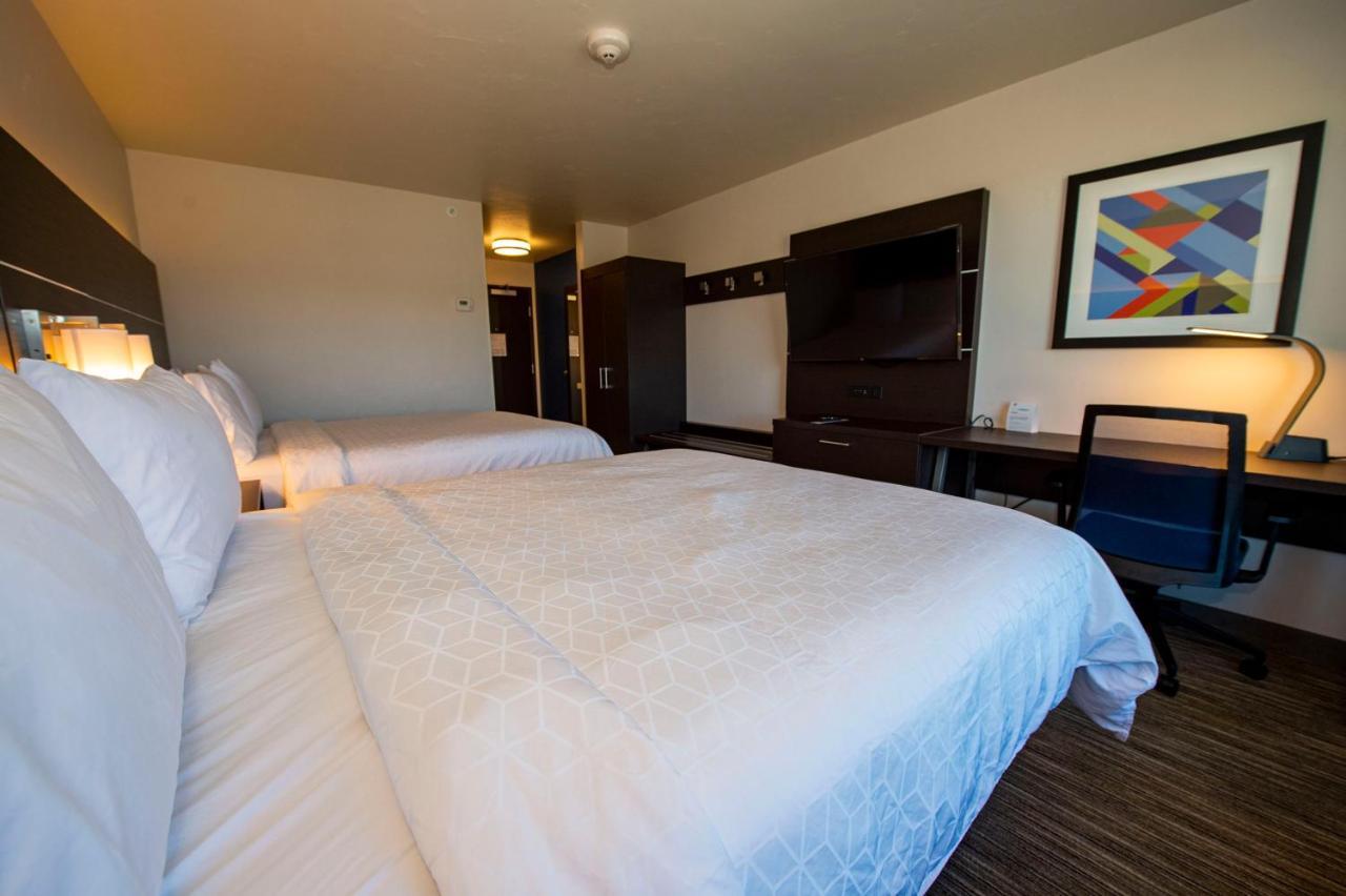 Holiday Inn Express & Suites - Colorado Springs Afa Northgate By Ihg Oda fotoğraf